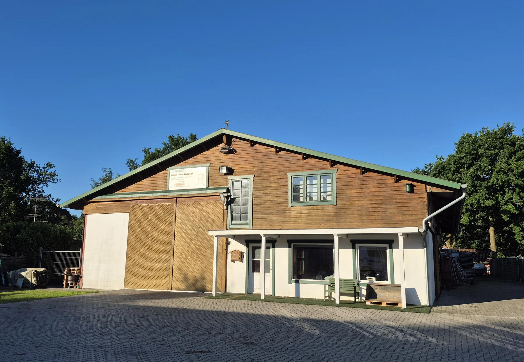 Betriebsgebäude der Dwinger Bau GmbH